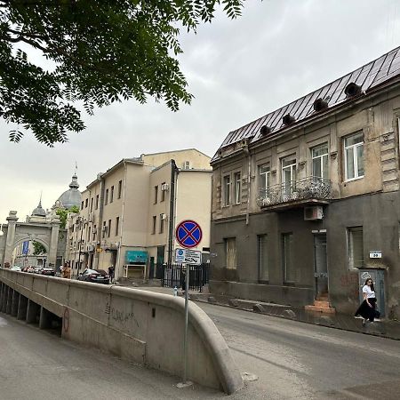 Apartment In The Center Of 트빌리시 외부 사진